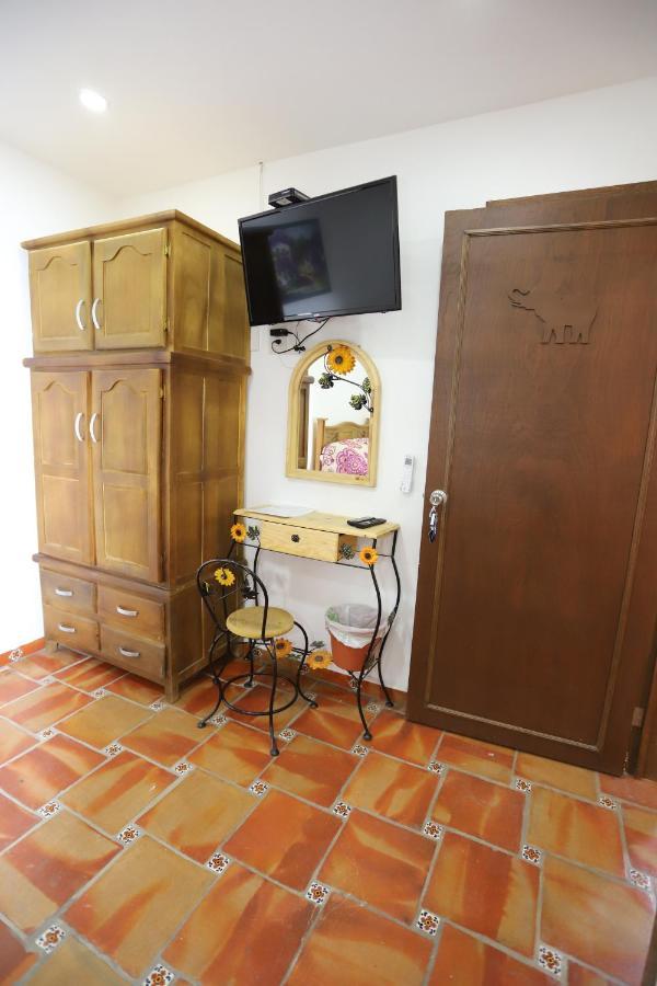 Hotel Boutique Casa Elefante Guadalajara Eksteriør bilde